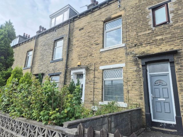 Warley Road, Halifax HX1, 2 bed property to rent, £850 pcm | PrimeLocation