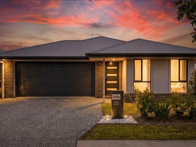 WARM, MODERN & MOVE IN READY!