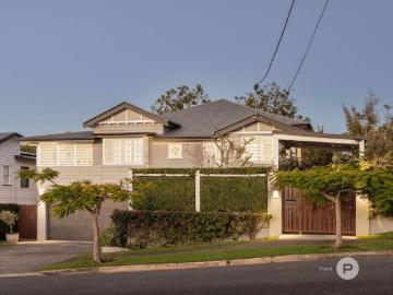 Warm and Welcoming Family Home in Prime Paddington Location