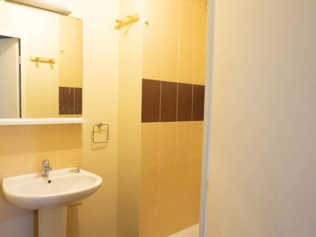 Warm and comfortable room – 12m² LY010