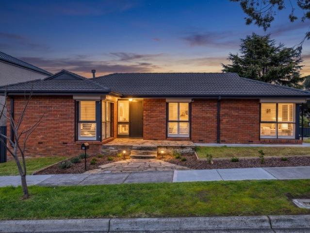 Warm, Comfortable Living in a Convenient Narre Warren Location