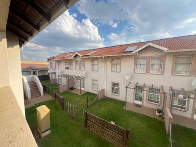 warm & welcoming ground floor apartm.