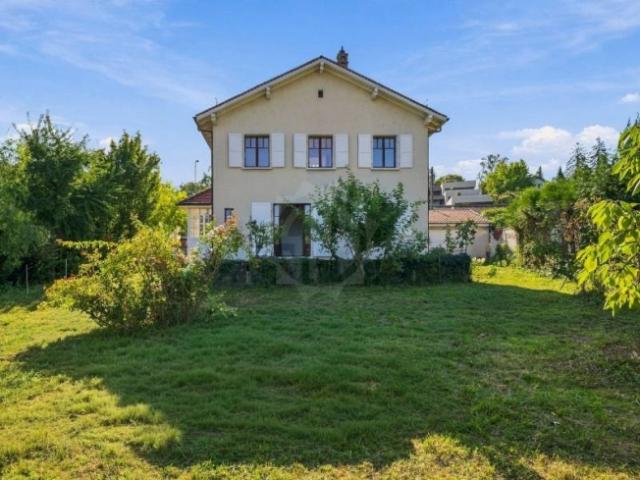 Warme Villa – Collonge Bellerive