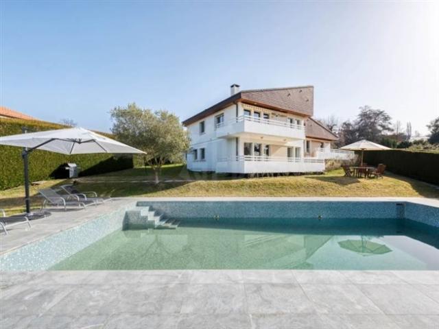 Warme Villa – Cologny