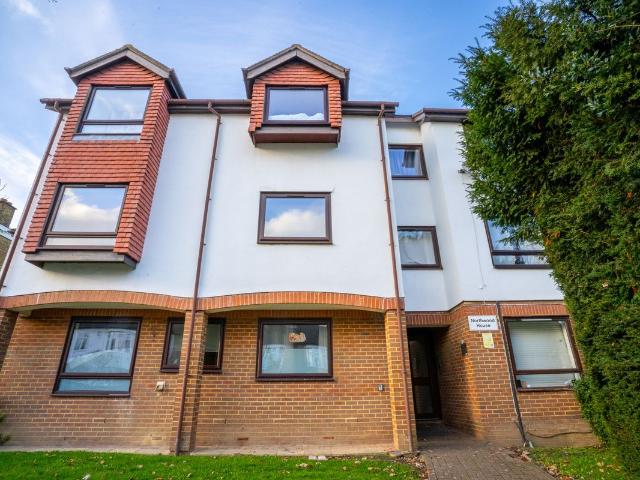 Warminster Road, London SE25, 1 bed flat to rent, £1,400 pcm | PrimeLocation