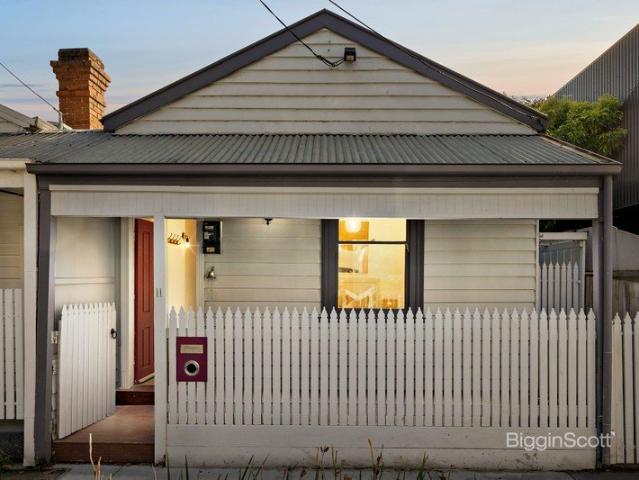 WARMTH & CHARACTER ON NORTHERLY BLOCK