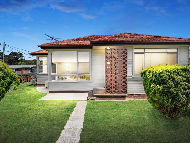 Warners Bay, 26 Warners Bay Road