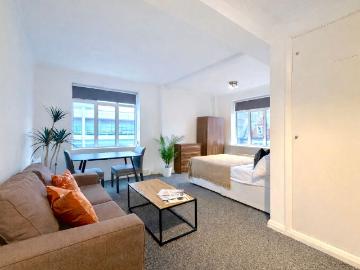 Warren Street, Euston Road NW1 London, Regent's Canal, NW1, North West London, London, Greater London