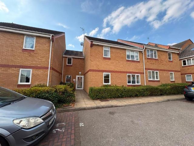 Warren Court, Hampton Hargate, PE7 2 bed flat to rent £950 pcm £219 pw
