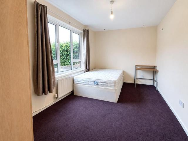 Warren Crescent, Headington, Oxford, OX3