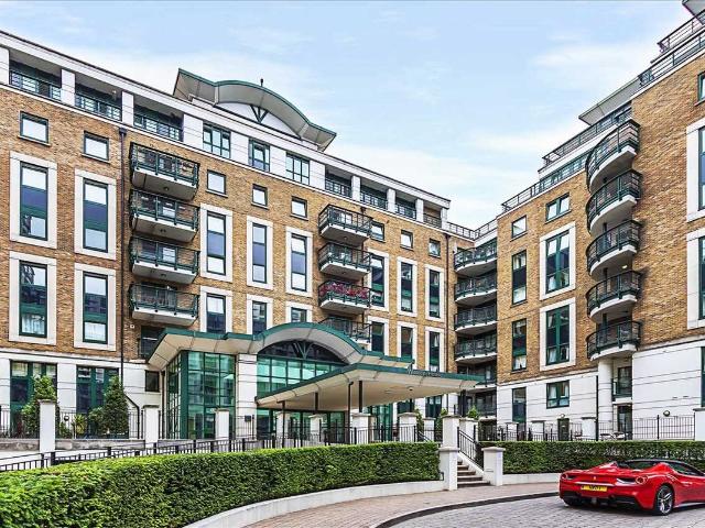 Warren House, Beckford Close, London W14, 2 bed flat to rent, £3,200 pcm | PrimeLocation