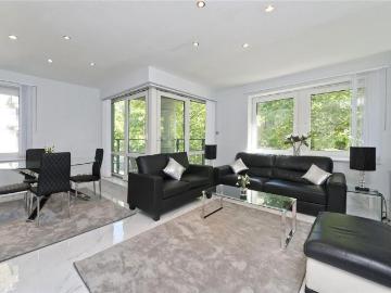 Warren House, London W14 2 bed flat to rent £3,800 pcm £877 pw