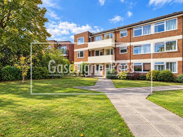 Warren Road, Guildford GU1, 2 bed flat to rent, £1,850 pcm | PrimeLocation