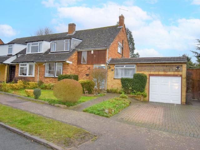 Warren Way, Digswell AL6, 4 bed semi detached house to rent, £2,500 pcm | PrimeLocation