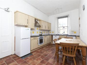Warrender Park Road, Edinburgh, EH9 3 bed flat to rent £2,160 pcm £498 pw