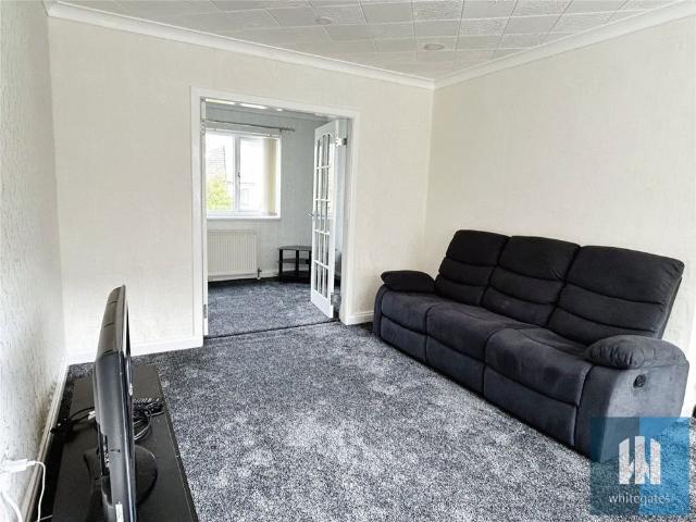 Warrenside, Huddersfield, HD2