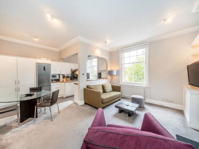 Warrington Crescent, Maida Vale W9 2 bed flat to rent £3,597 pcm £830 pw