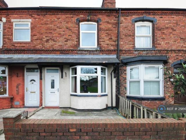 Warrington Road, Wigan, WN3 3 bed terraced house to rent £800 pcm £185 pw