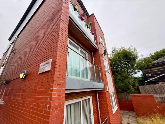 Warrington Street, Birkenhead CH41, 3 bed flat to rent, £900 pcm | PrimeLocation