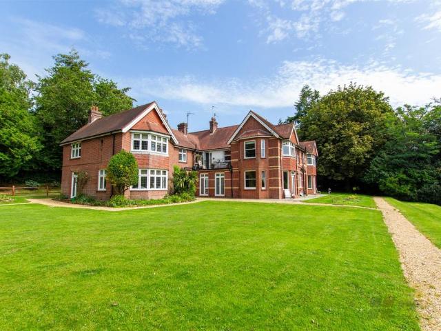 Warrs Hill Road, North Chailey, Lewes 2 bed flat to rent £1,500 pcm £346 pw