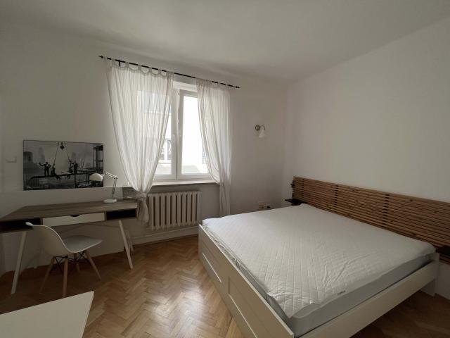 Warsaw, Old Mokotów – SGH, 2 bedrooms + big living room  4790 PLN + bills