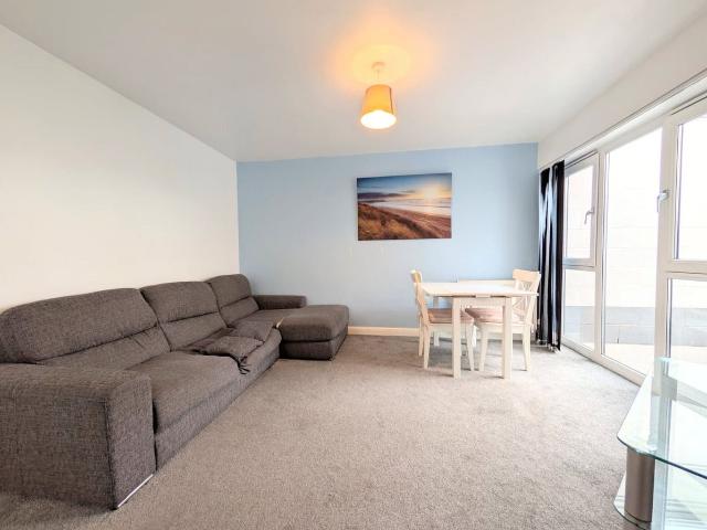 Warstone Lane, Birmingham B18, 2 bed flat to rent, £1,000 pcm | PrimeLocation
