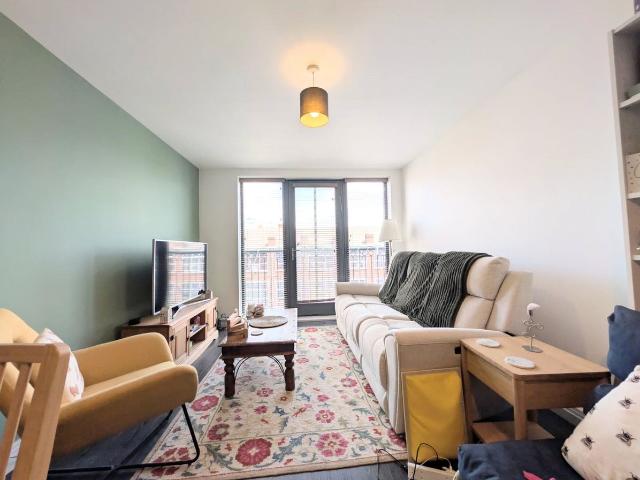 Warstone Lane, Birmingham B18, 2 bed flat to rent, £1,200 pcm | PrimeLocation