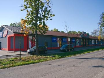 Nowoczesny park handlowy w Celestynowie z najemcami Pepco i API Market