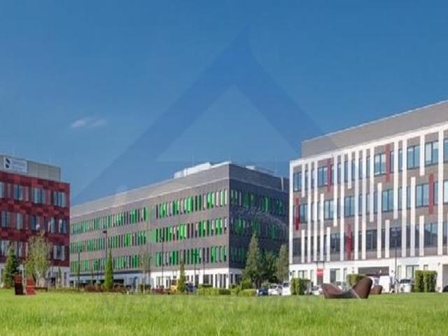 Na wynajem nowoczesny biurowiec 45 m² na Ursynowie