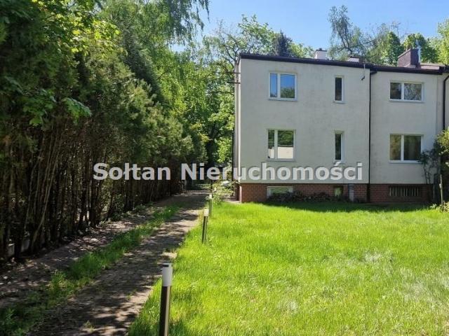 Przestronny bliźniak 270 m² z ogrodem i garażem