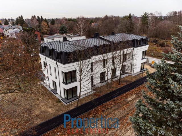 Sprzedam dom w zabudowie szeregowej 120 m² z ogrodem w Wawer