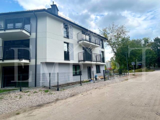 Nowoczesny dom 182m2 z ogródkiem i 2 miejscami parkingowymi
