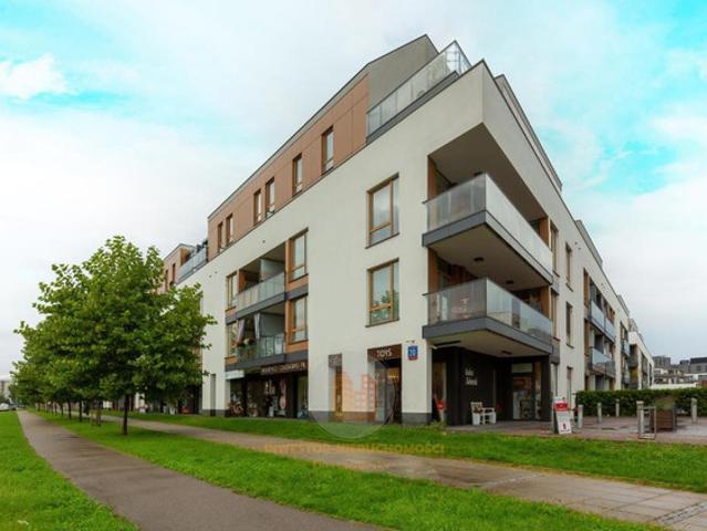 Warszawa, Wilanów, Miasteczko Wilanów, al. Rzeczypospolitej