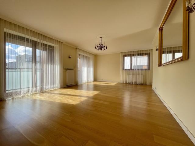Przestronne 4 pokojowe mieszkanie 123 m² w Wilanowie