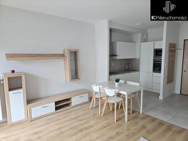 Warszawa, Wilanów, Sarmacka, 35 m2