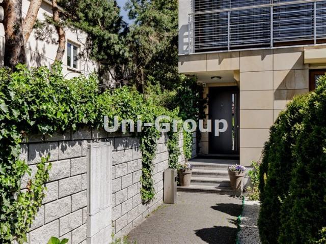 Sprzedam nowoczesny dom Wilanów 465 m² z garażem i ogrodem