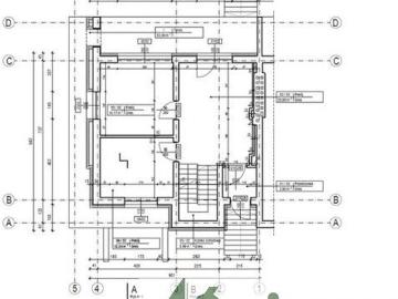 Segment szeregowy w Bielanach z 262 m2, ogród i parking
