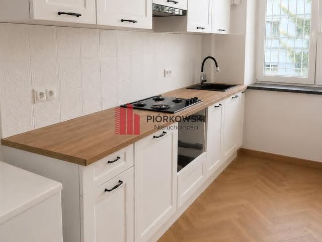 Warszawa M Warszawa, Śródmieście, Muranów, Nowolipki