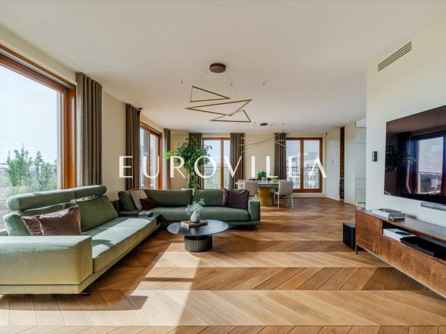 Luksusowy penthouse 162 m² z tarasami i ogrodem zimowym