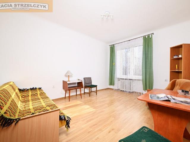 Do sprzedania 36 m² mieszkanie z widną kuchnią w spokojnej okolicy