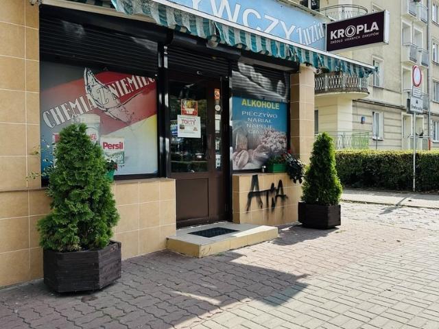 Polecam lokal 49 m² w Mokotowie z miejscami postojowymi