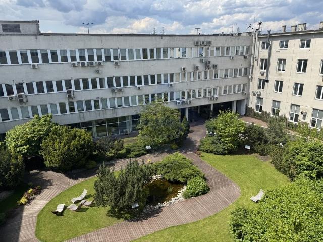 Nowoczesny kompleks biurowo magazynowy 1383 m2, Praga Północ