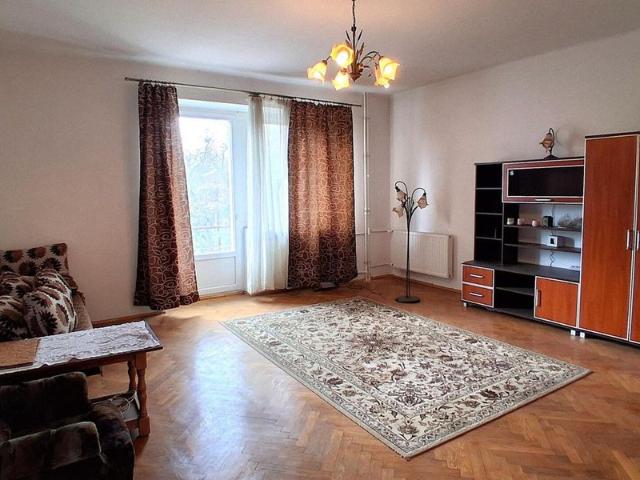Warszawa, Ratuszowa