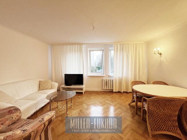 Sprzedam dwupoziomowe mieszkanie 92 m² z widokiem na Plac Mirowski