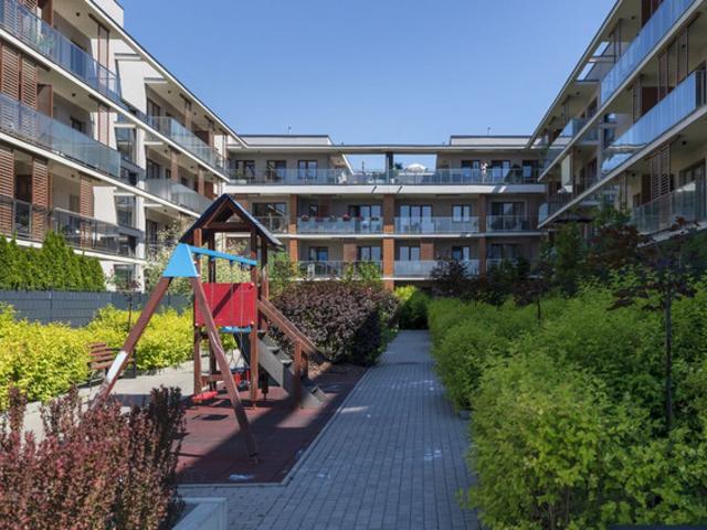 Warszawski Zachodni, Ożarów Mazowiecki, Nadbrzeżna