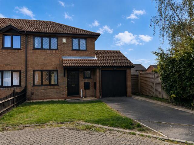 Wasdale Gardens, Peterborough, PE4 3 bed house to rent £1,150 pcm £265 pw