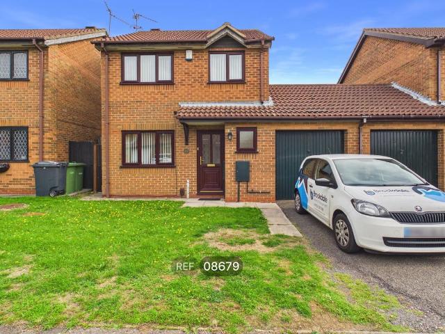 Wasdale Gardens, Peterborough PE4, 3 bed property to rent, £1,200 pcm | PrimeLocation