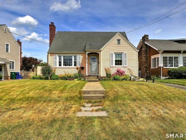 Washington Pkwy, Stratford, Home For Sale