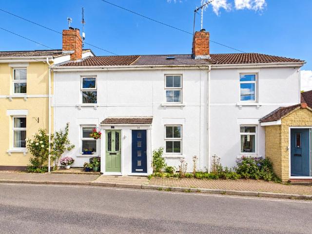 Washpool, Swindon SN5 3 bed terraced house to rent £1,300 pcm £300 pw