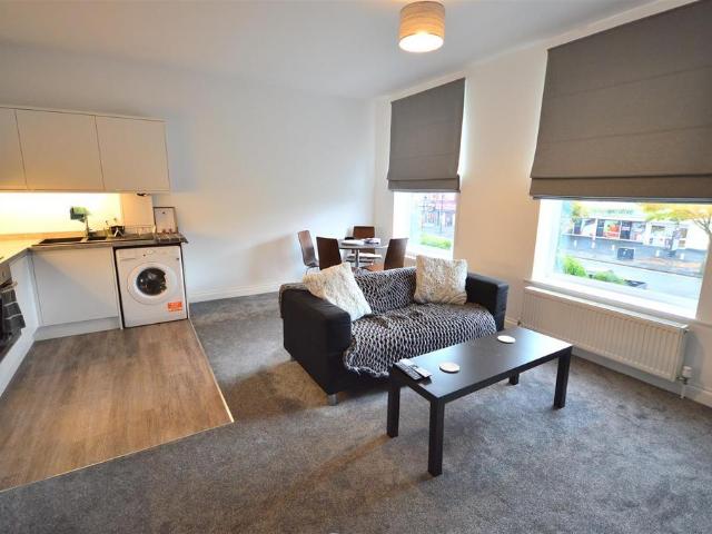 Washway Road, Sale 1 bed apartment to rent £1,050 pcm £242 pw